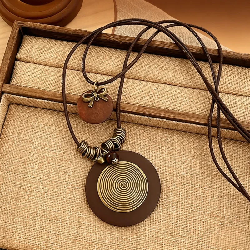 Threaded Disc Necklace