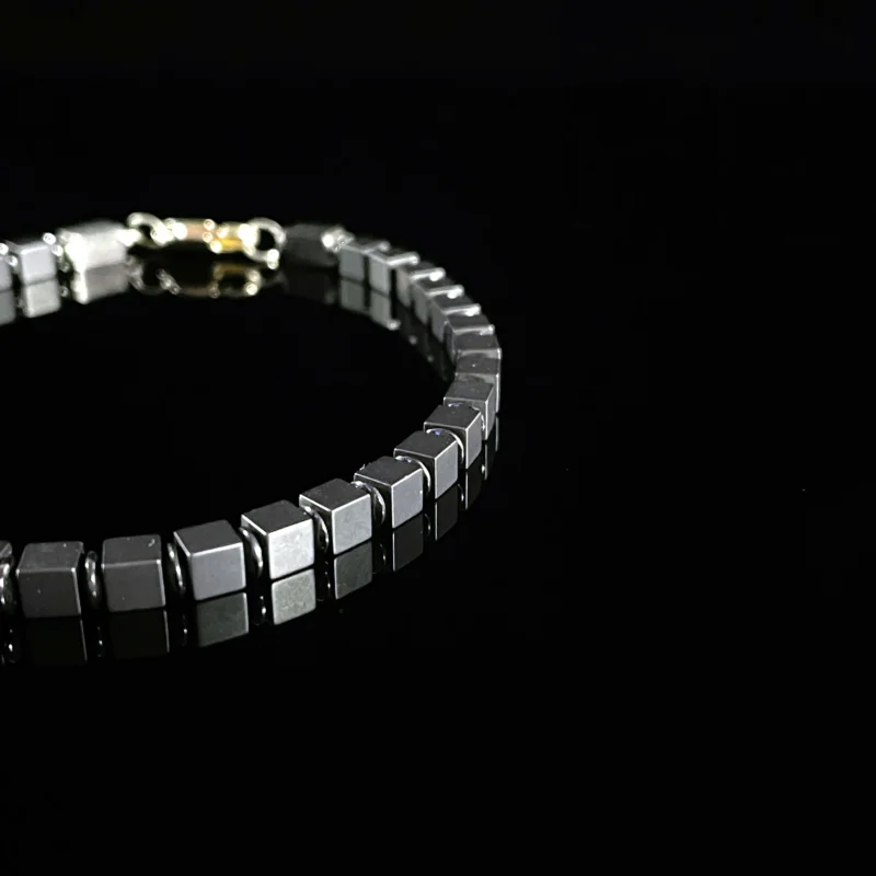Vintage Hematite Beaded Bracelet（4mm） - Image 3
