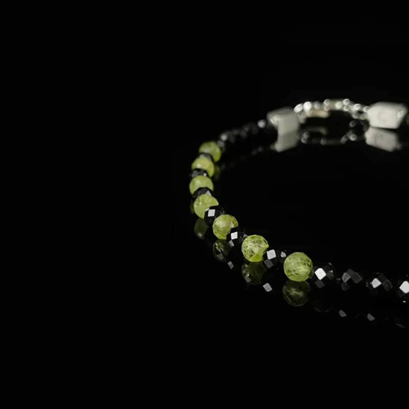 Peridot & Black Spinel （4mm）
